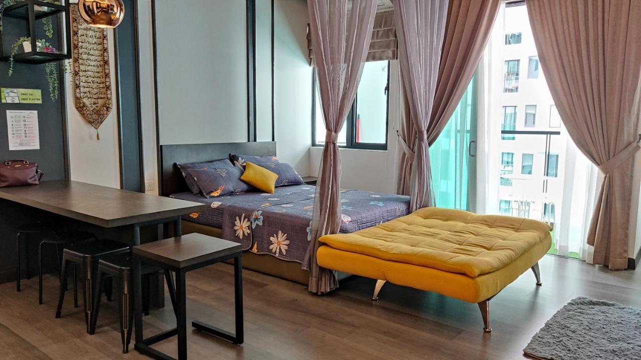 Hidayah Homestay Near Ukm And Ktm Station With High Speed Wifi - Pool & River View Bangi Exterior foto